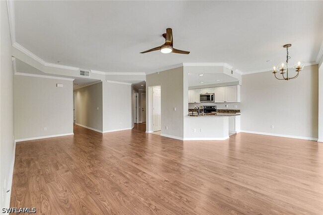 Foto del edificio - 7756 Gardner Dr