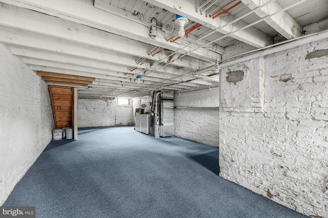 Building Photo - 2808 Mayfield Ave