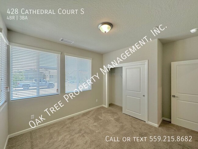 Foto del edificio - 428 Cathedral Ct