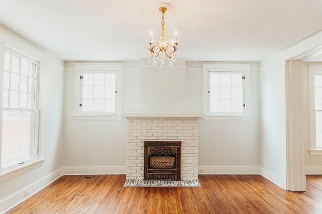 Building Photo - 314 W Charles Bussey Ave