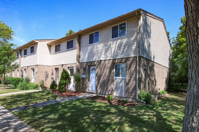 Photo principale - SPACIOUS 3 BEDROOM TOWNHOME IN SOUTHWEST L...