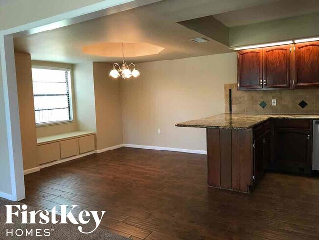 Foto del edificio - 6328 Fern Ln