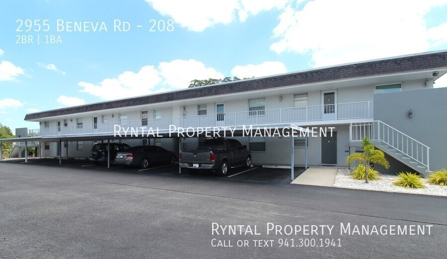 Primary Photo - Lovely 2/1 Condo at The Carlton House on B...