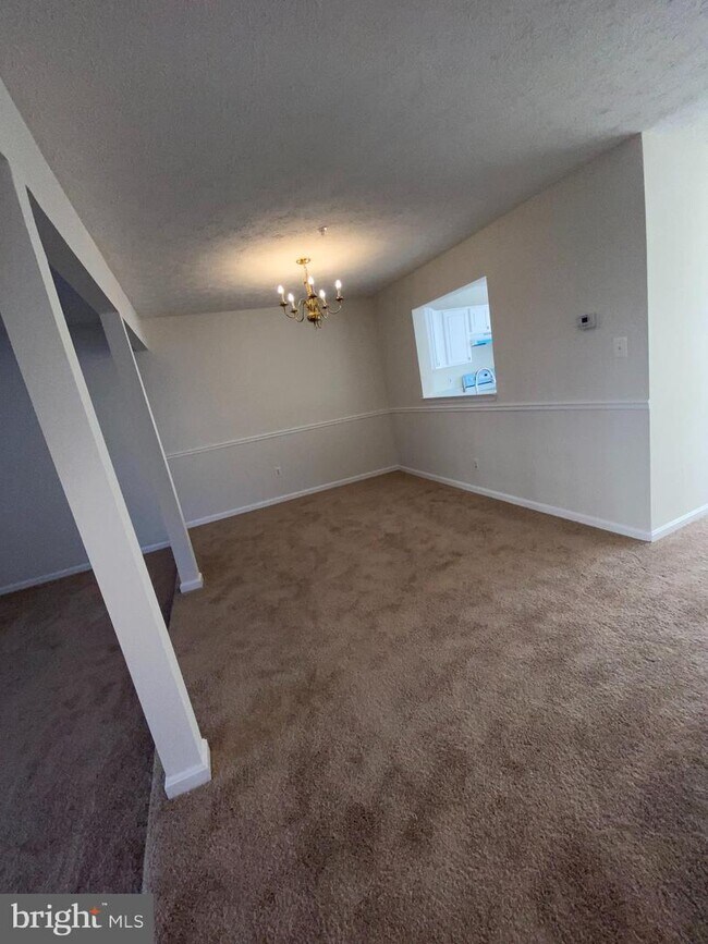 Foto del edificio - 9818 Berrywood Ct