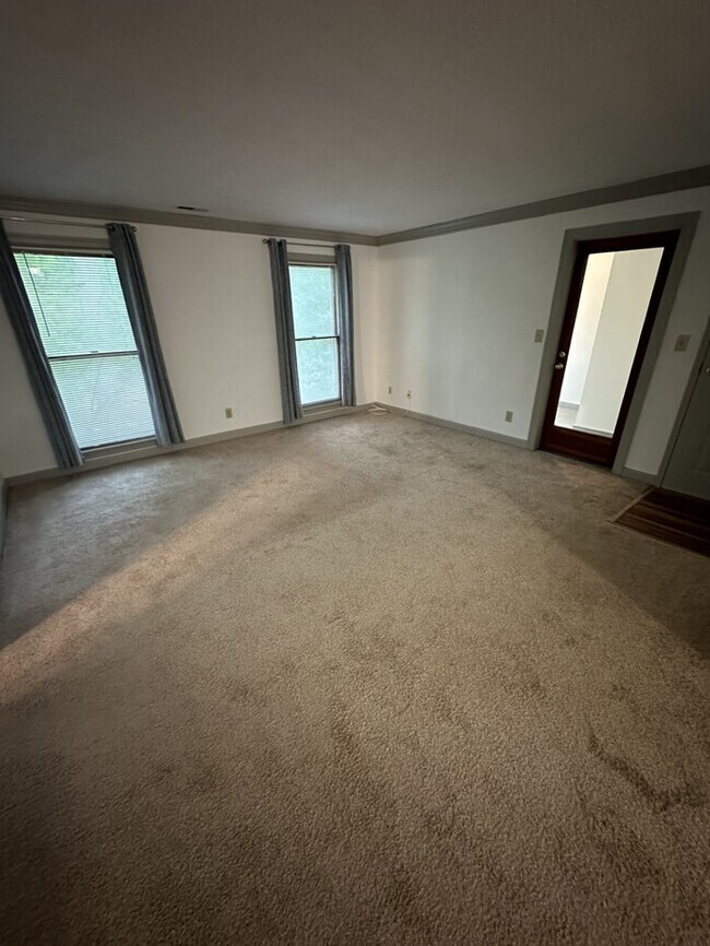 Foto del edificio - 3502-202 Ivy Commons Drive