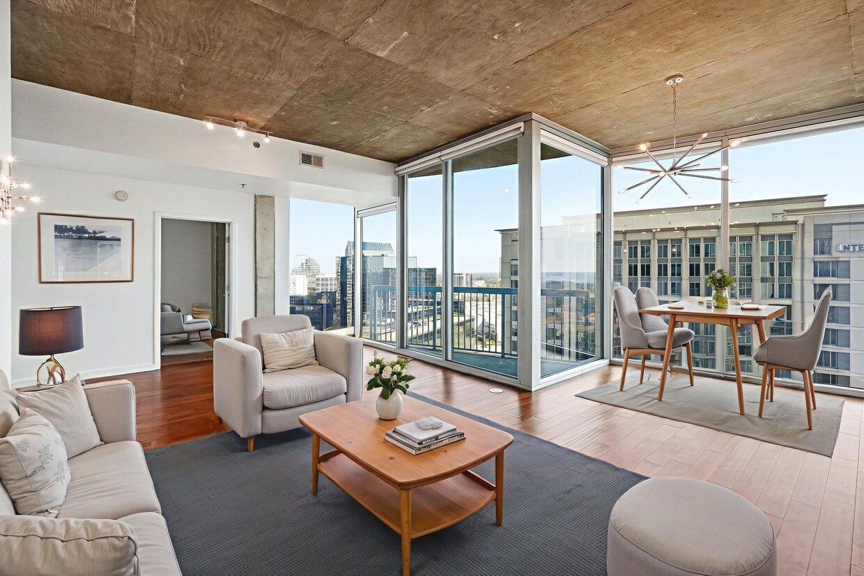 Upgraded 2 Bedroom Condo at REALM Buckhead - Upgraded 2 Bedroom Condo at REALM Buckhead