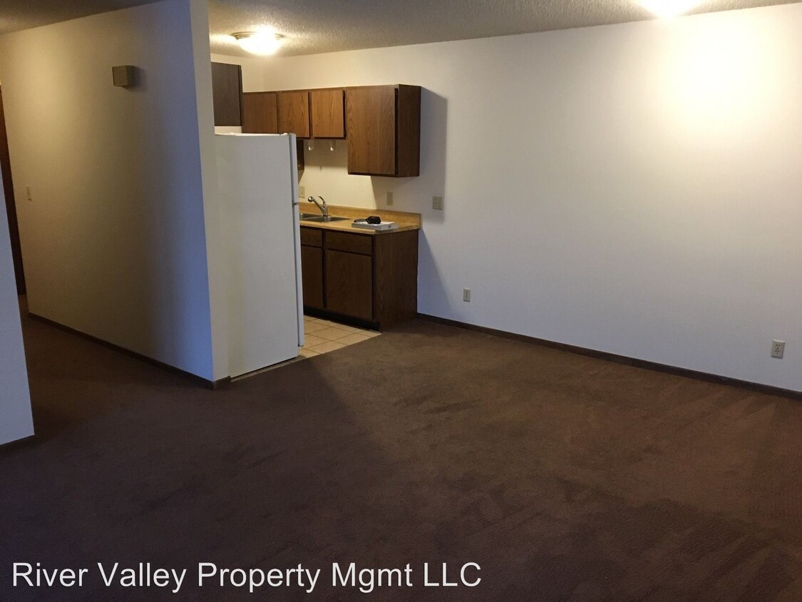 Primary Photo - 1108 Meridian Heights Dr