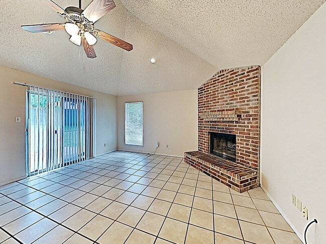 Building Photo - 7552 Boxwood Ct