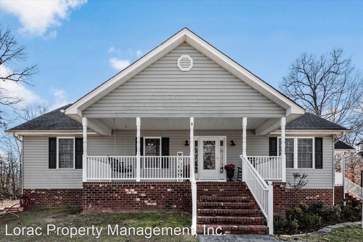 4 br, 3 bath House 17104 Rousey Blvd. House for Rent in Ruther Glen