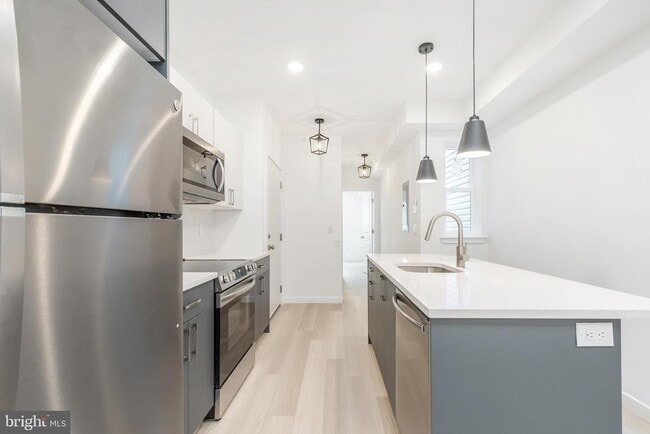 Building Photo - 2139 N 7th St