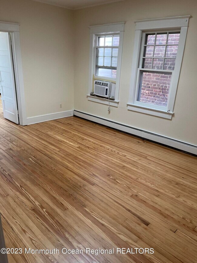 Foto del edificio - 1216 3rd Ave