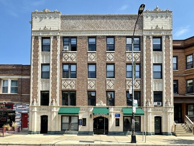 Building Photo - 4856 N Damen Ave