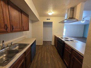 Building Photo - 22735 Millgate Dr