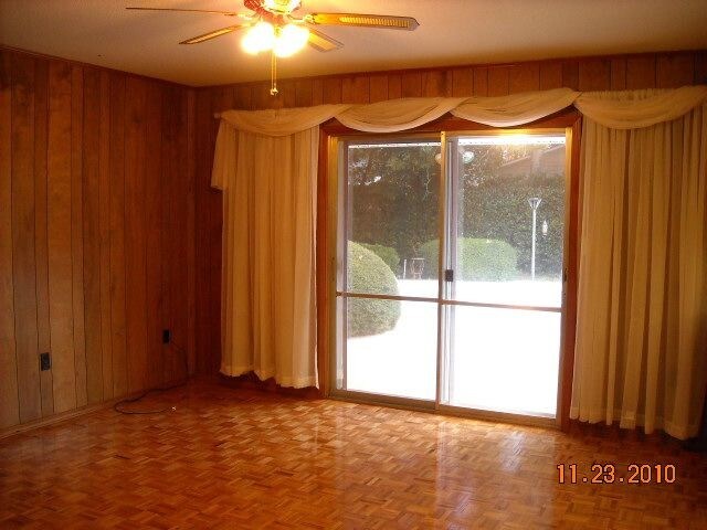 Building Photo - Lovely Kenwood Home with In-Ground Pool