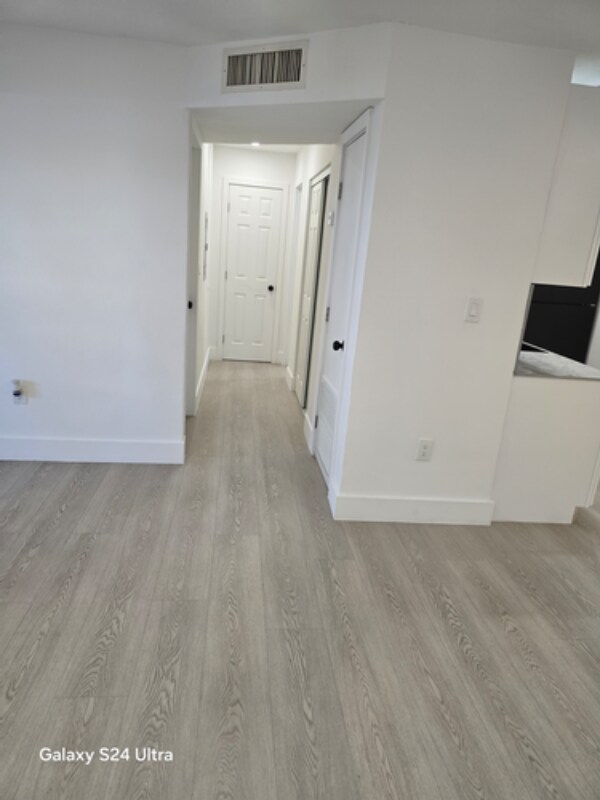 Foto del edificio - 2174 NE 170th St