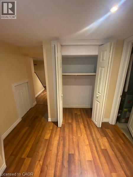 Building Photo - 5 Bruce St