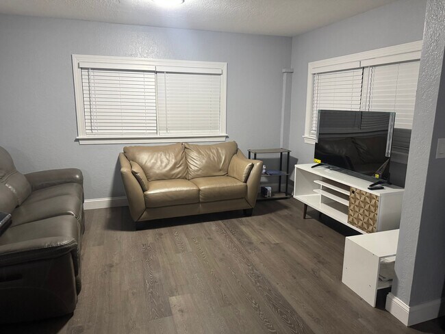 Foto del edificio - 2360 NW 6th Ct