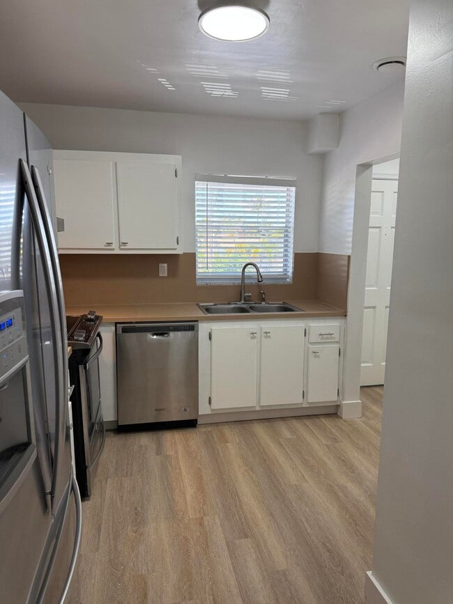 Foto del edificio - 1400 NE 55th St