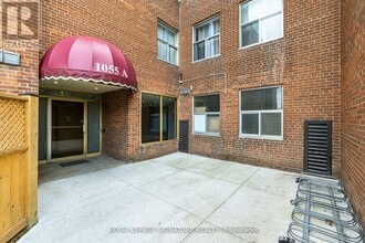 Building Photo - 1055a Forestwood Dr