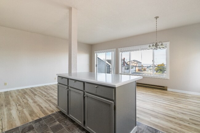 Foto del edificio - 628 N State St