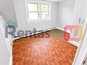 Building Photo - 96 Lindsley Ave