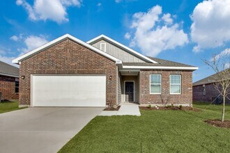 Building Photo - 304 Briar Cv