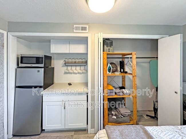 Foto del edificio - 2827 N Bogus Basin Rd