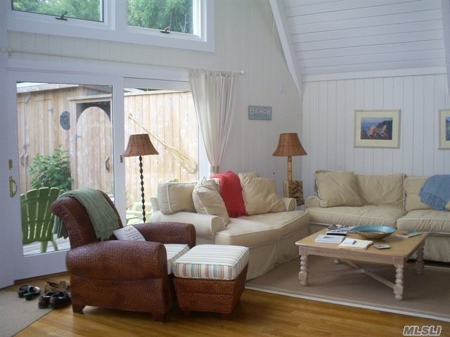 Foto del edificio - 719 Ocean Breeze Walk