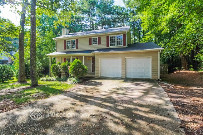 Building Photo - 921 David Dr