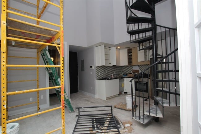 Building Photo - 4 br, 2 bath Apartment - 1605 New York Ave