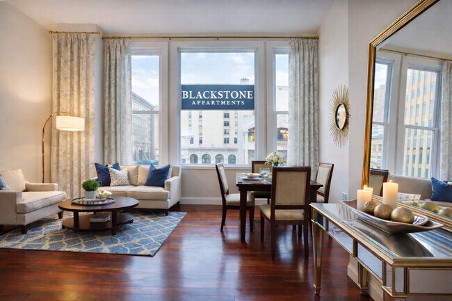Building Photo - The Blackstone on 9th and Broadway