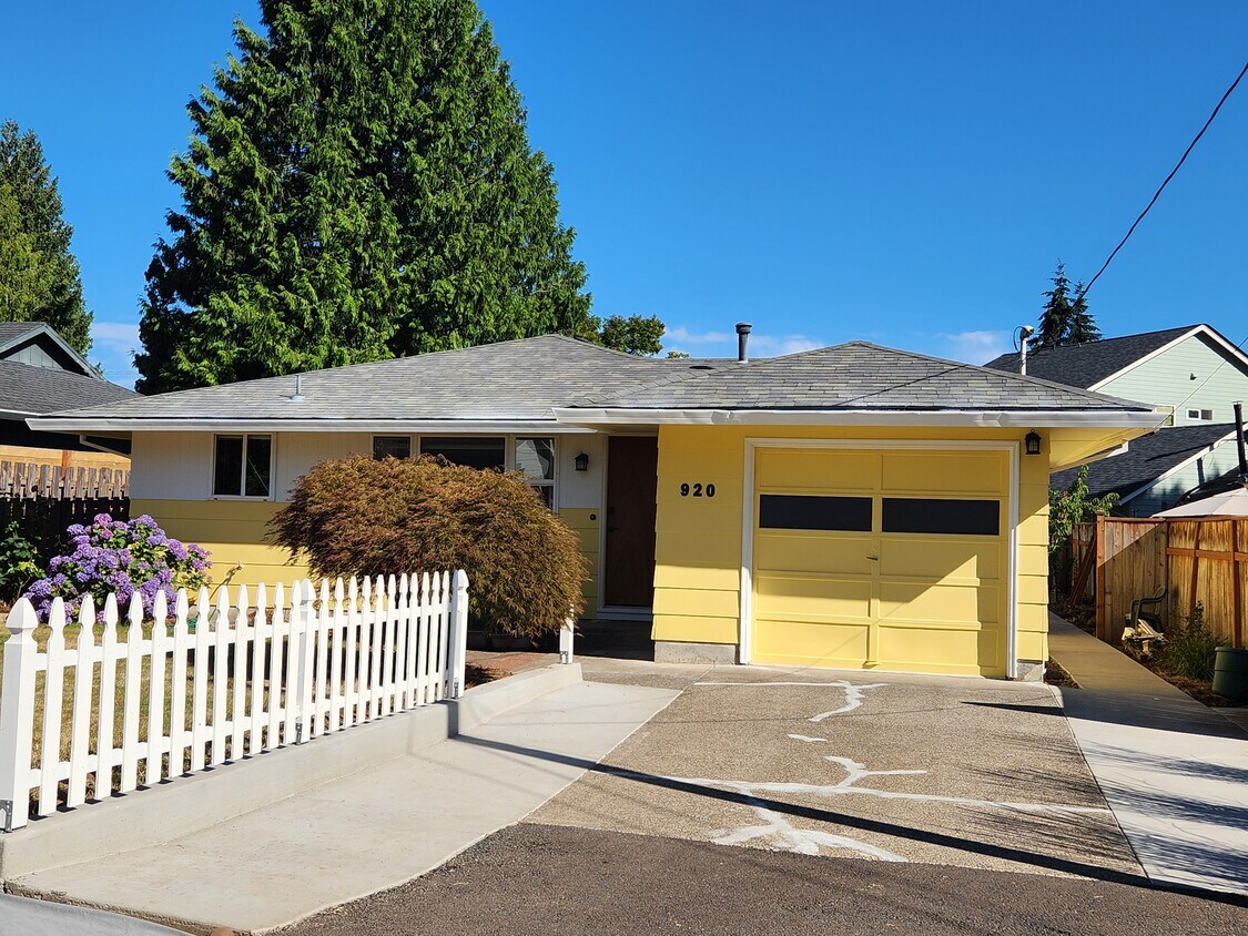 Foto del edificio - 920 Brighton Ave