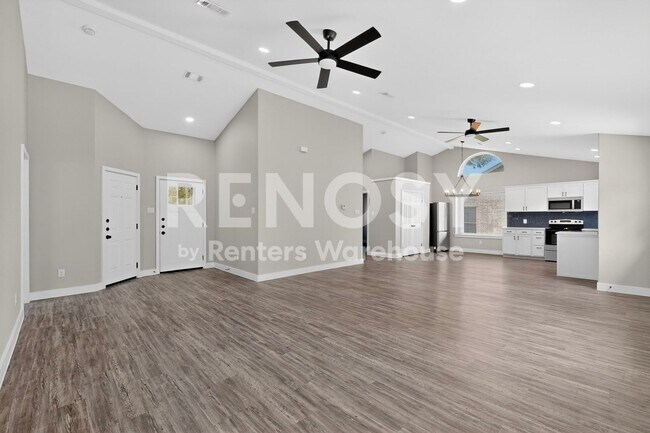 Building Photo - Complete Refreshed Move In Ready in Rowlett