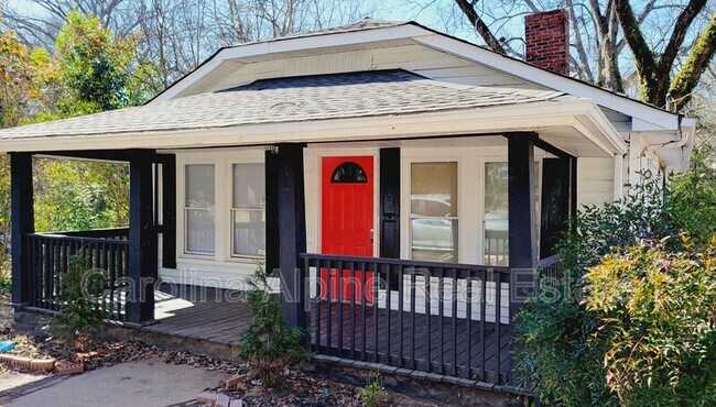Building Photo - 208 Chestnut St