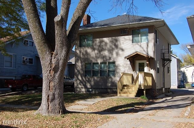 Primary Photo - 210 E Davenport St