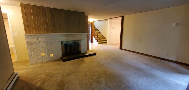 Foto del edificio - Fantastic Sylvan Setting off Ballinger Lake Forest Park