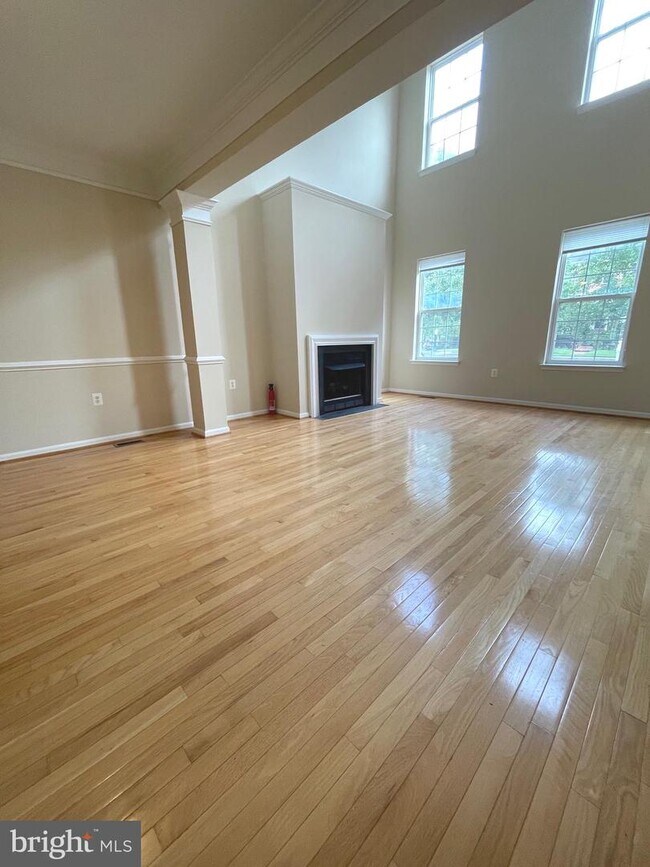 Building Photo - 525 Redland Blvd