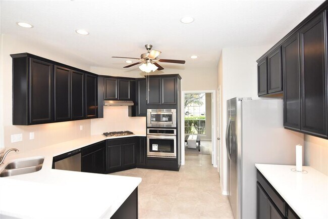 Building Photo - 17402 Sundrop Ln
