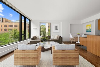 Building Photo - 505 Greenwich St