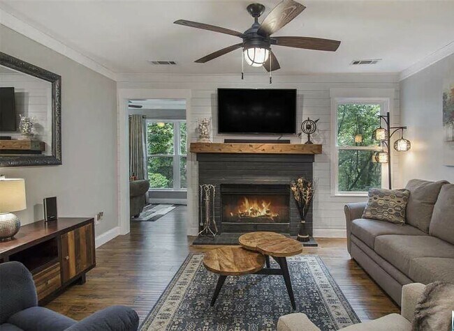 Foto del edificio - 1110 Morning Sun Dr