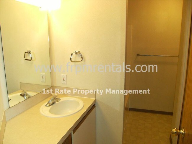 Building Photo - 4721 W Pasadena Ln