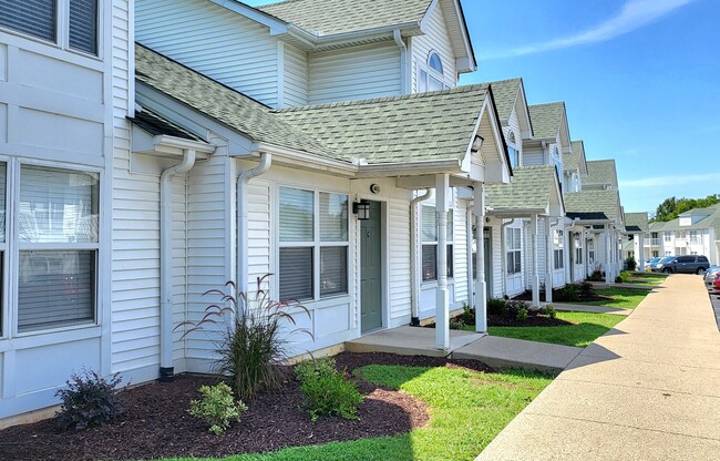 Townhome Entrance - Keystone Farms