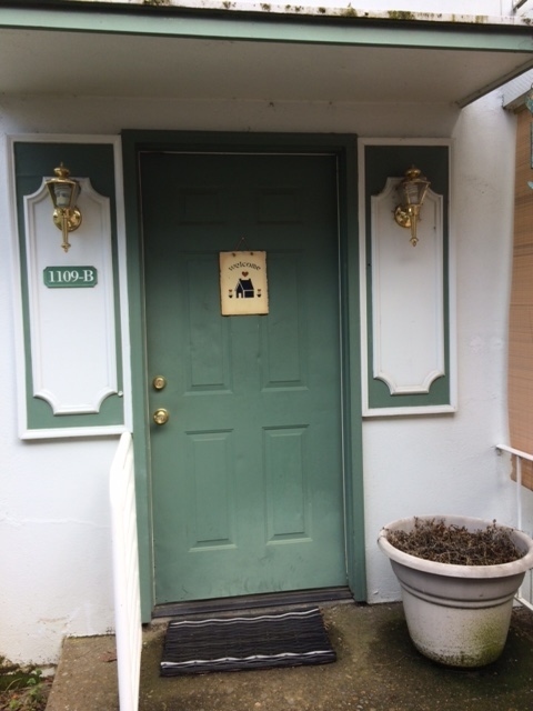 Building Photo - French Quarter Apartments