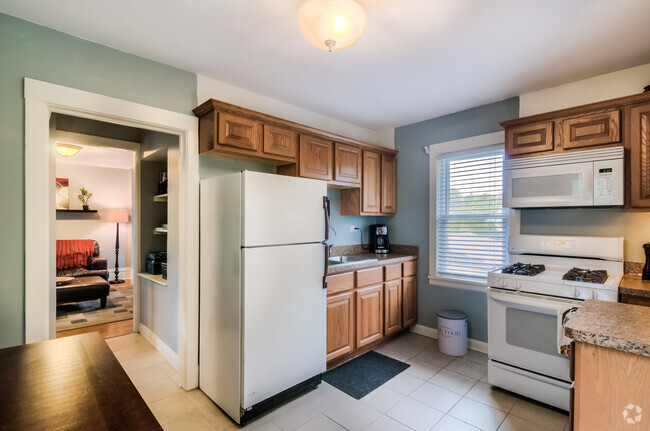 Building Photo - 617 Delles Rd