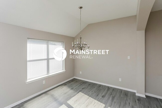 Foto del edificio - 4 Bedroom Pet-Friendly Home in Rockwall, TX with Main Street Renewal