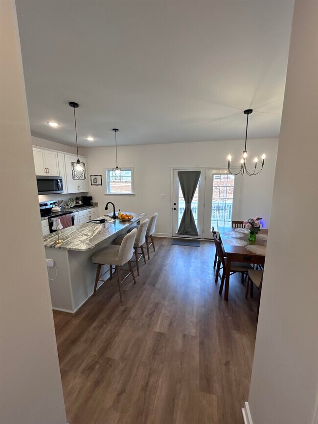 Foto del edificio - 1441 DERBY Dr