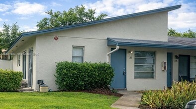 Building Photo - 3000 NW 5th Terrace