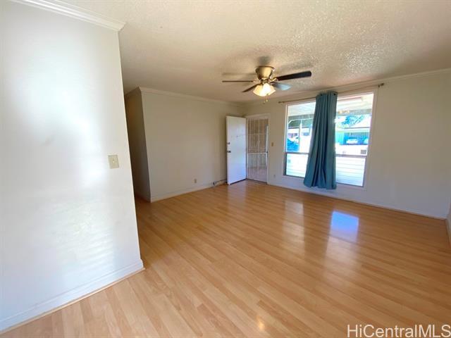 Foto del edificio - 94-305-305 Keaoopua Pl