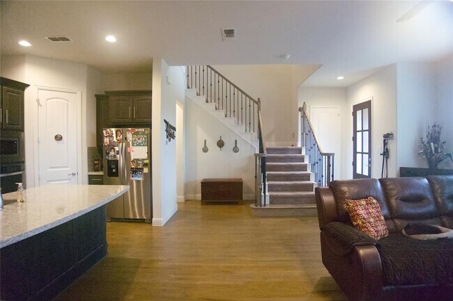 Building Photo - 2521 Gramercy Park Dr