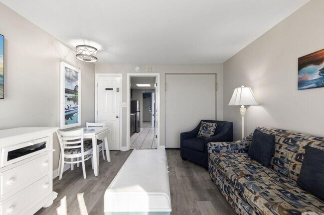 Foto del edificio - 2301 N Ocean Blvd